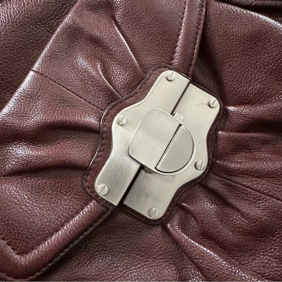 Rare B. MAKOWSKY Brown Leather Handbag with Brushed Steel Hardware - Picture 6 of 14